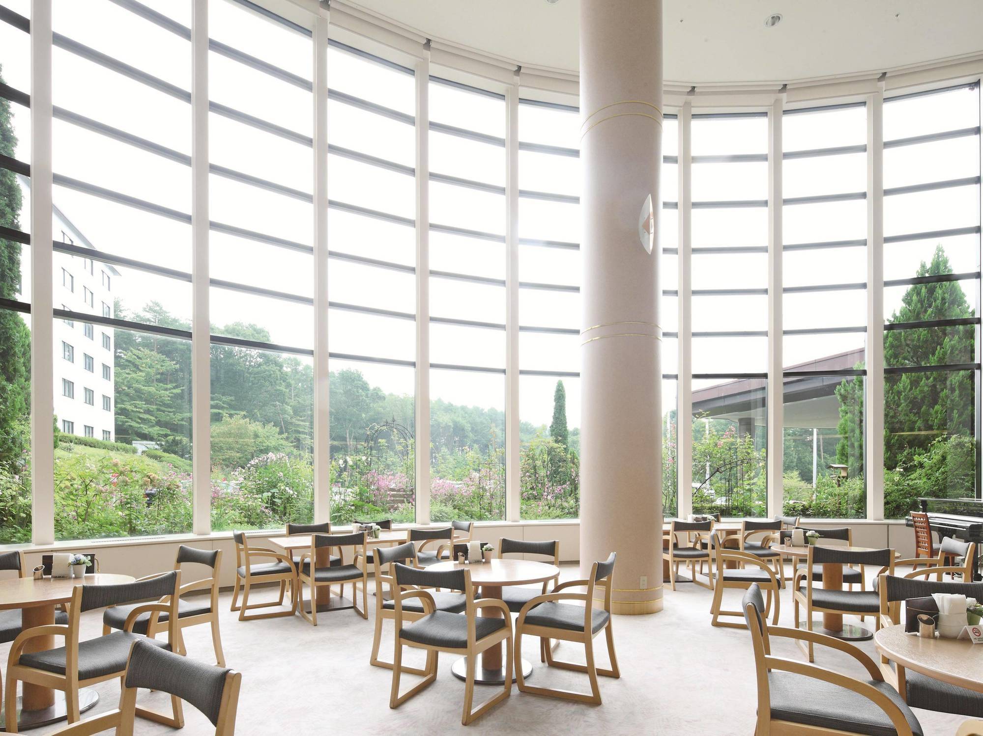 Royal Hotel Yatsugatake -From Apr2024 Grand Mercure Yatsugatake Resort & Spa Хокуто Экстерьер фото