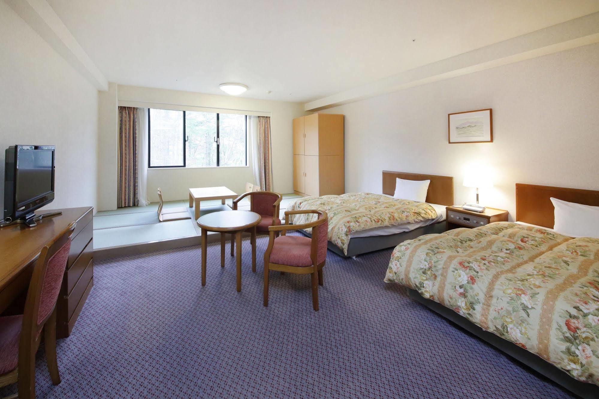 Royal Hotel Yatsugatake -From Apr2024 Grand Mercure Yatsugatake Resort & Spa Хокуто Экстерьер фото